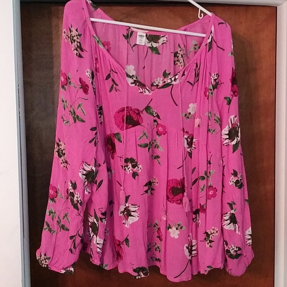 Hot pink bold flower loose flowy top